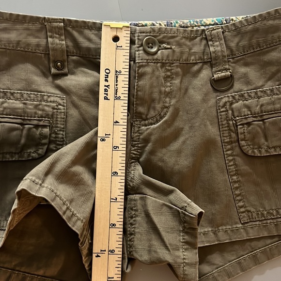 Old Navy cargo shorts size 0 - Picture 4 of 9